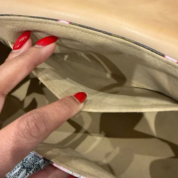 LOUIS VUITTON
TAKASHI MURAKAMI X LV MONOGRAM CHERRY BLOSSOM SAC RETRO PM - Picture 15 of 15